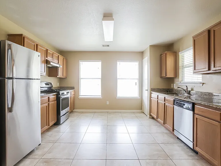 20826 Bonham Park Ln — Photo 12
