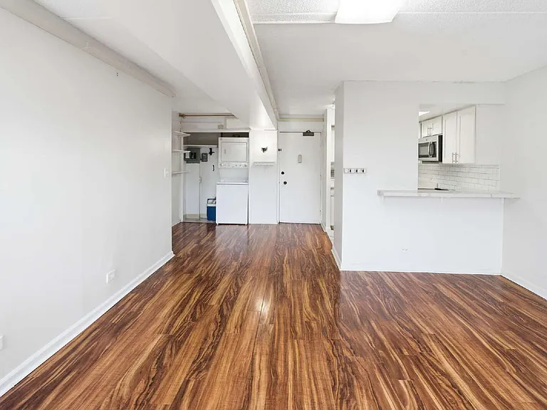 2333 Kapiolani Blvd #405 — Photo 10
