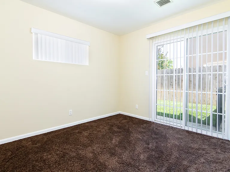 940 S Montebello Blvd #A — Photo 12