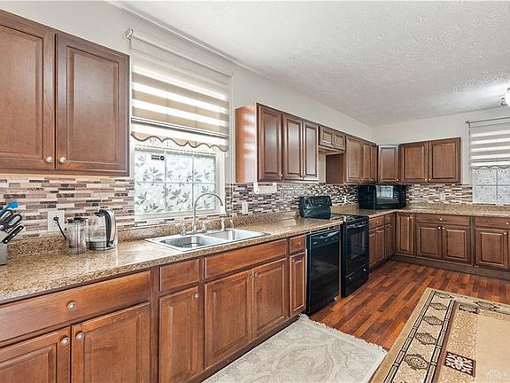 3rd image of 649 Maryland Ave