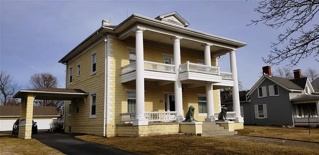 16 N Chillicothe St photo 1