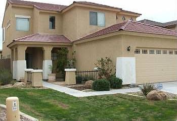 1st image of 121 N 235th Dr