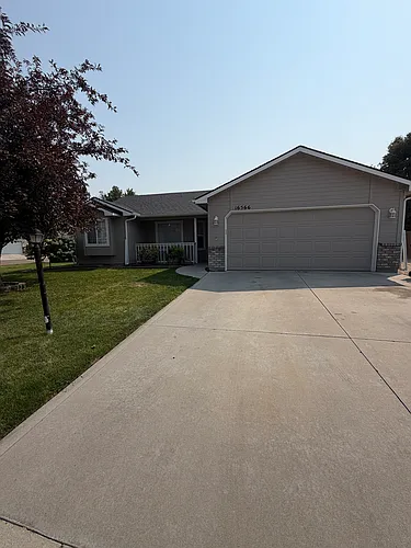 16566 N Liverpool Ln Photo 1