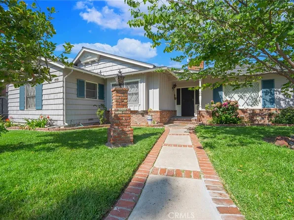 2526 Poinsettia St, Santa Ana, CA 92706