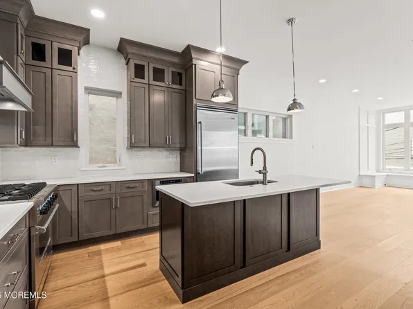 9 South Street, Sea Bright, NJ 07760