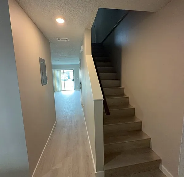 133 Jones Ln #B — Photo 2