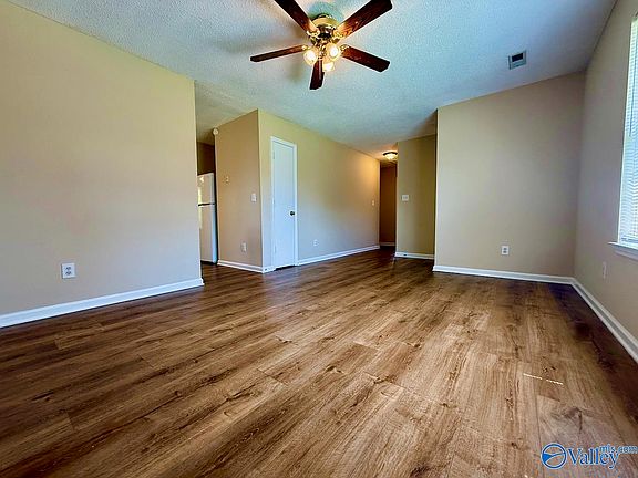 4th image of 115 Sugar Bluff Ln NW