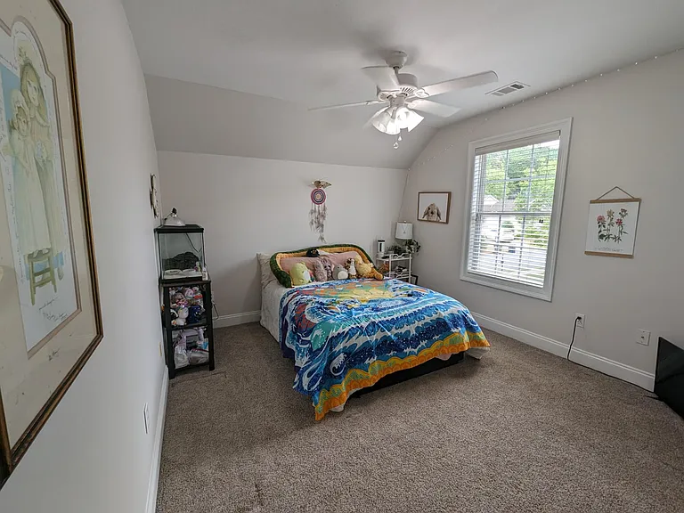 647 Carpenter Way — Photo 22