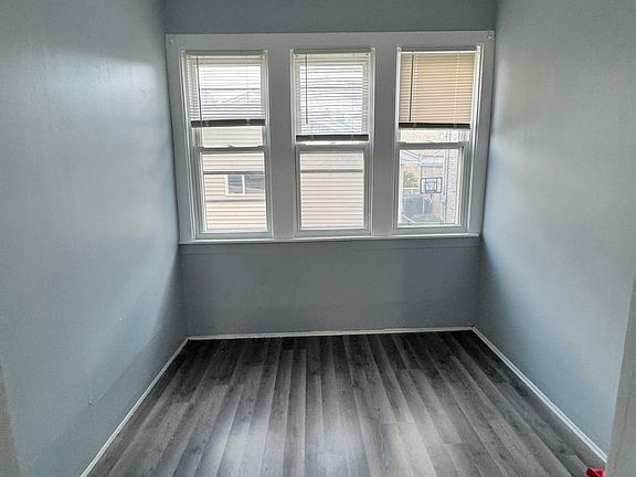 4th image of 5255 W Henderson St #1
