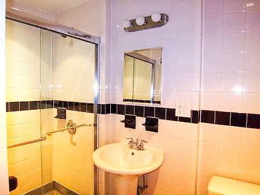 Rented by Friedman Roth Realty | media 31