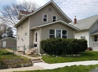 1922 K St SW, Cedar Rapids, IA 52404