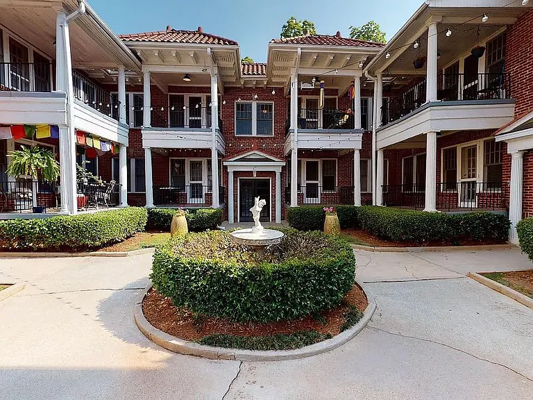 305 E Ponce De Leon Ave #E4 — Photo 1