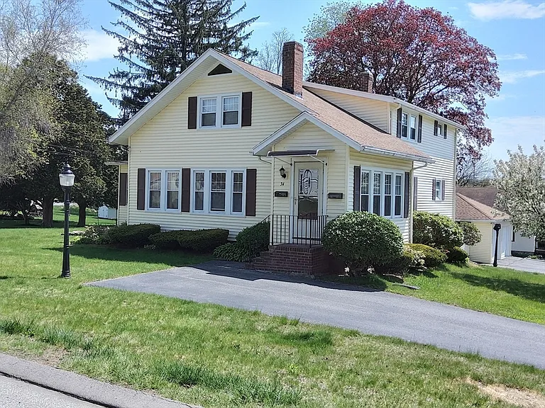 32-34 Elm St — Photo 5