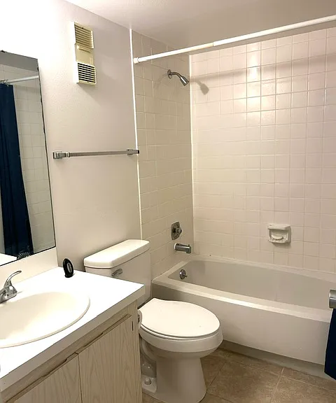 130 Jasmine Woods Ct #11D — Photo 16