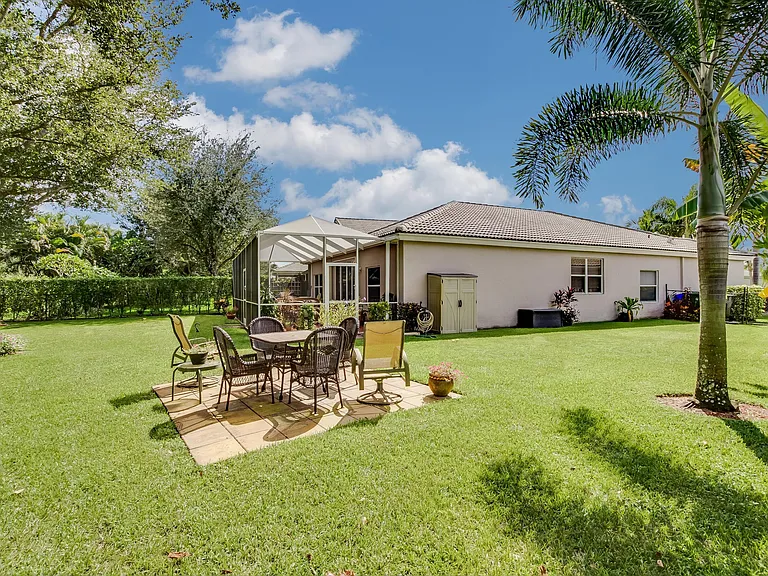 3690 Old Lighthouse Cir — Photo 26