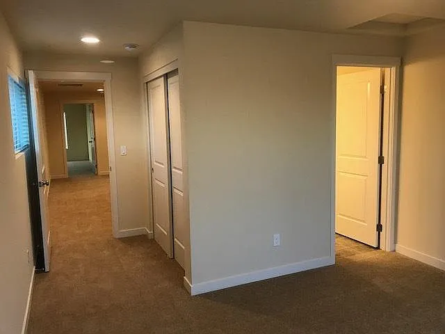 2 bed, 2.5 bath, 1470 sqft, $2,195 — Photo 4