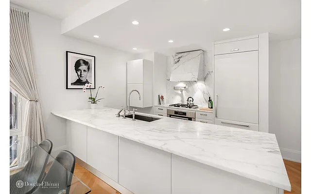 Sold by Douglas Elliman | media 15