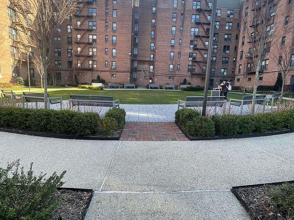 1st image of 149-05 79 Avenue #725