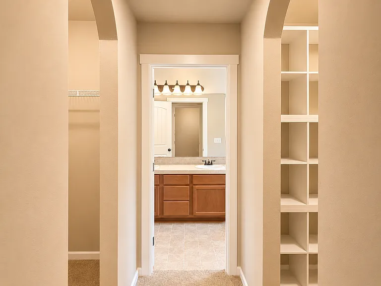 3918 Southlake Dr SE — Photo 10