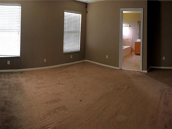 4th image of 3521 Cardinal Feather Dr