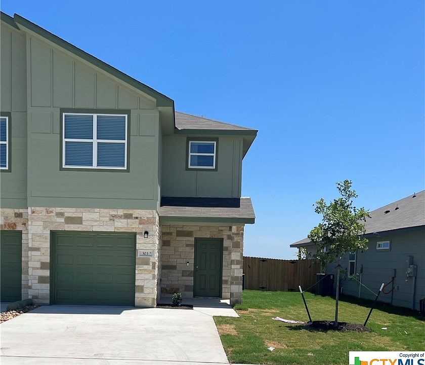 1st image of 303 Green Valley Dr