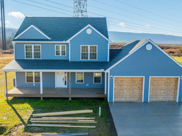 48 Maple Crest Dr, Nescopeck, PA 18635