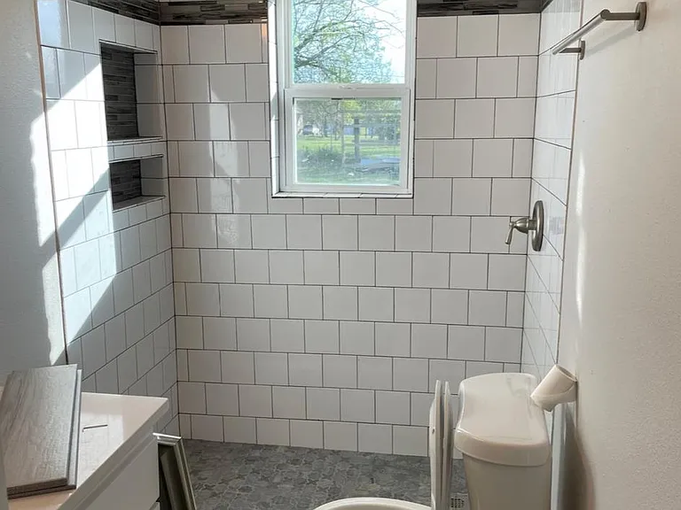 9310 S Evans St — Photo 2