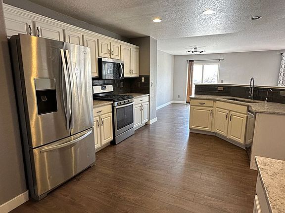 3rd image of 16498 E Phillips Pl