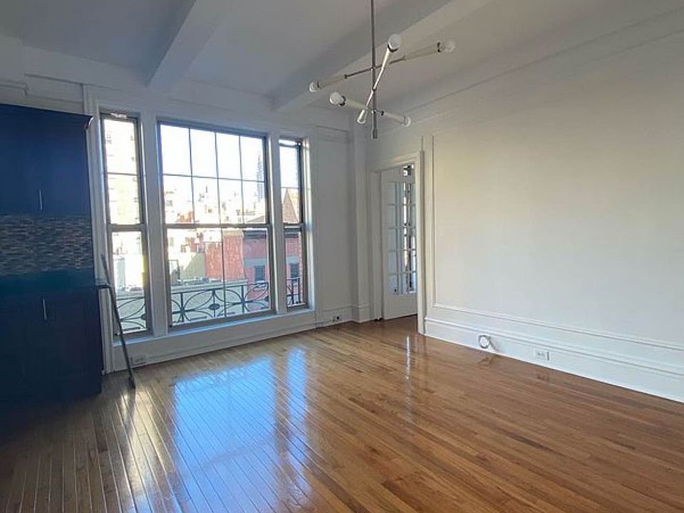 2nd image of 170 W 74th St APT 504