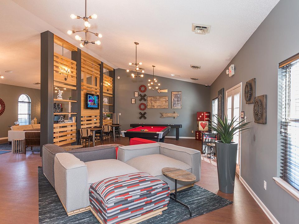 1st image of 409 Oak Lake Way APT C