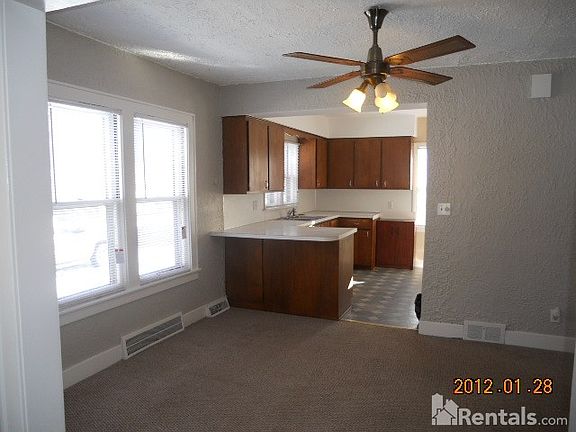 3rd image of 995 Lakeview Ave