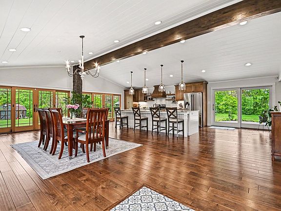 4th image of 15218 W Pleasant Ct