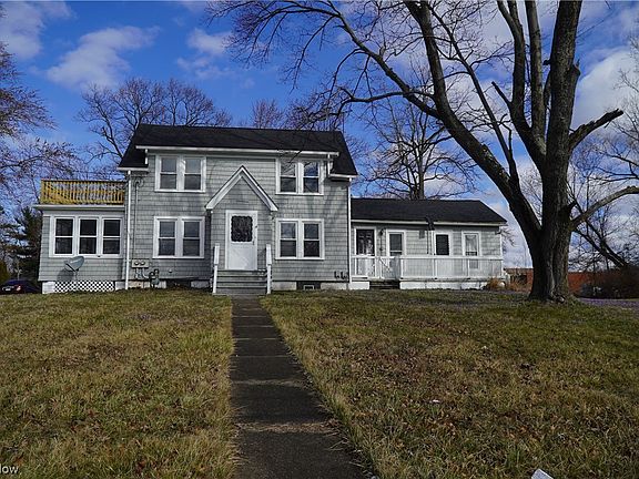 2nd image of 2661 & 2663 E Aurora Rd