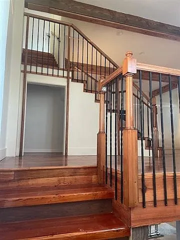 3 bed, 2.0 bath, 2000 sqft, $2,500 — Photo 4