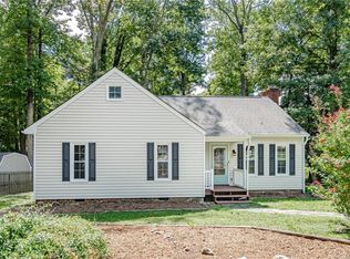 1306 Lockett Ridge Rd, Midlothian, VA 23114