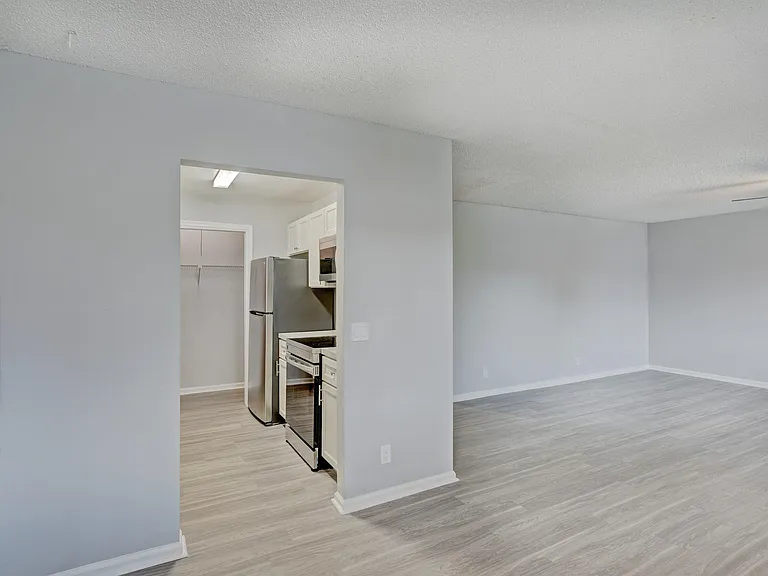 9186 Roan Ln — Photo 11