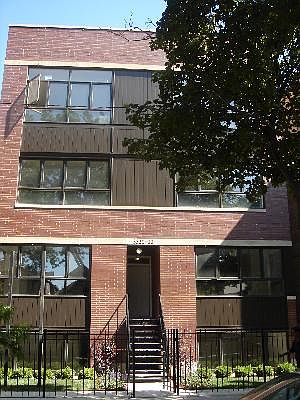 1st image of 3322 W Eastwood Ave #1