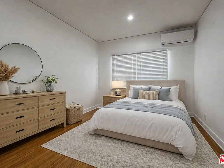 856 S Gramercy Pl — Photo 9