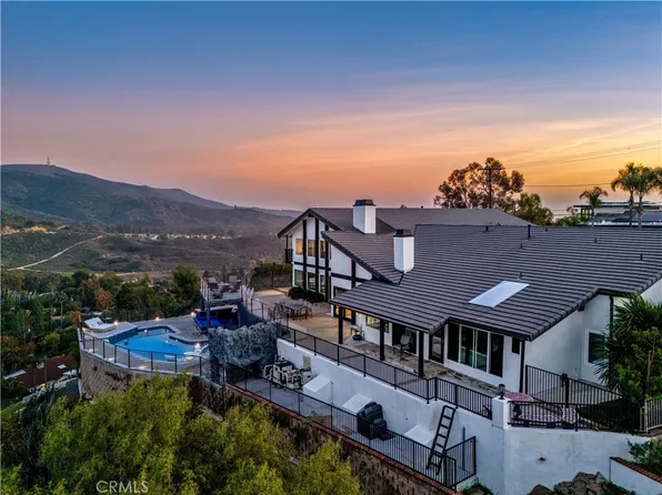 1711 Sirrine Dr, Santa Ana, CA 92705