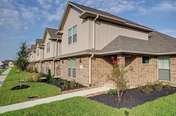 1st image of 3506 Kenyon Dr