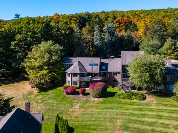 37 Saddle Ridge, Bloomfield, CT 06002