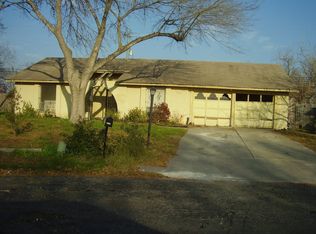 5714 Crater Lake Dr, San Antonio, TX 78244