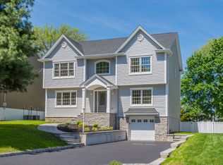 46 Winding Way, Cedar Grove, NJ 07009