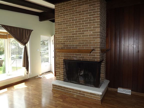 3rd image of 5430 W Foster St