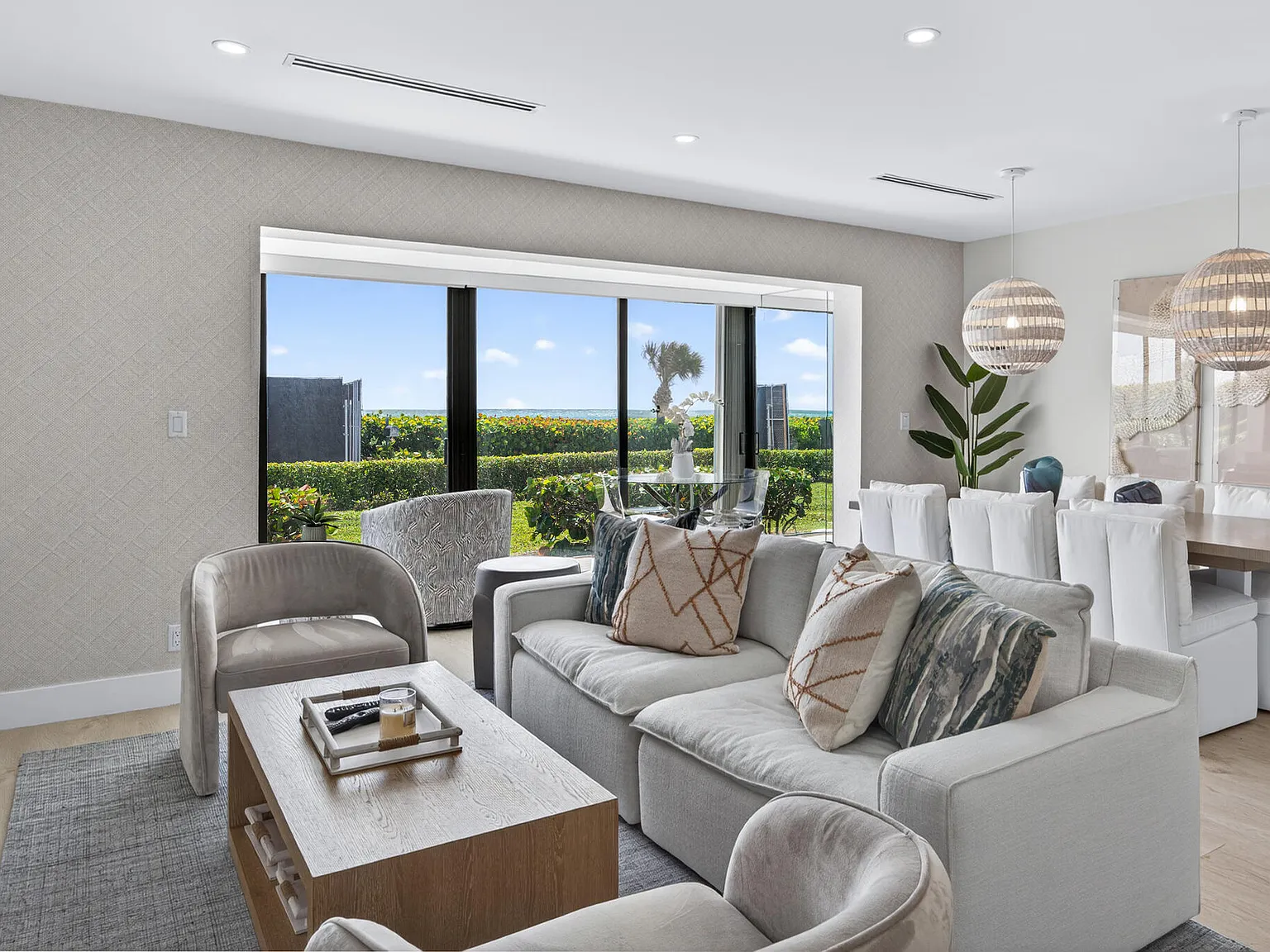 2 bed, 2.5 bath, 1164 sqft, $9,500 — Photo 4