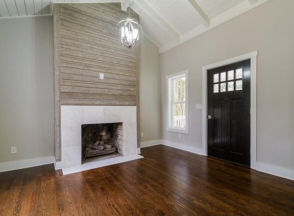 5th image of 969 Cardova Dr NE