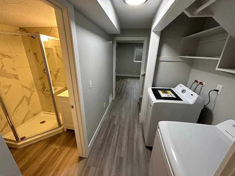 722 N 400 W #4 — Photo 18