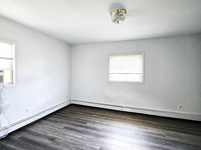 438 Columbia Ave #2 — Photo 4