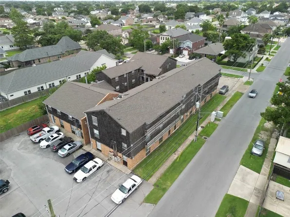 312 Live Oak St, Metairie, LA 70005