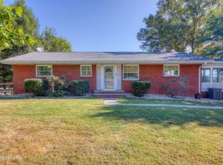 929 Sam Houston School Rd, Maryville, TN 37804